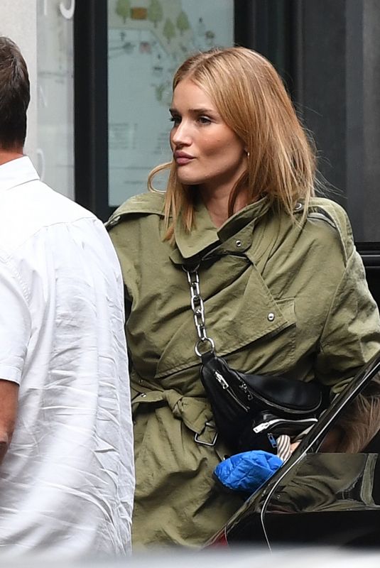 ROSIE HUNTINGTON-WHITELEY Out and About in London 09/03/2018