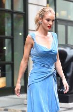 ROSIE HUNTINGTON-WHITELEY Out at New York Fashion Week 09/11/2018