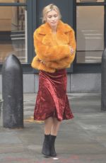 SARAH ELLEN Out at New York Fashion Week 09/12/2018