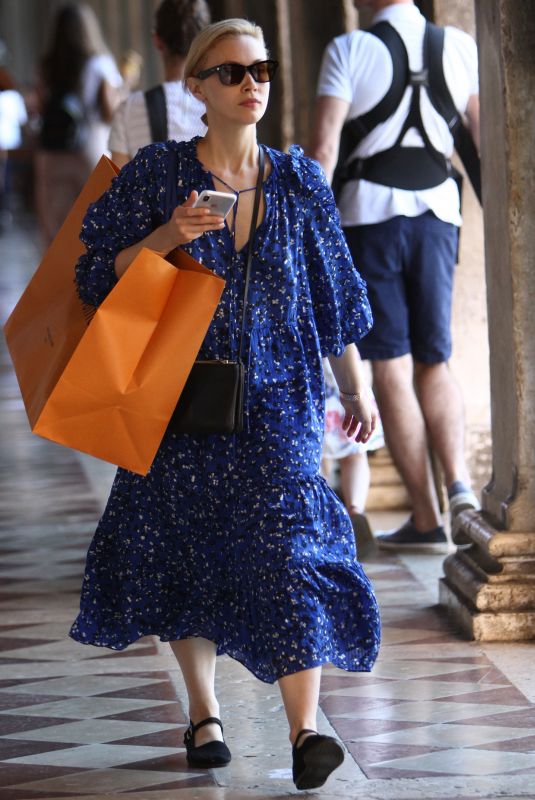 SARAH GADON Out Shopping in Venice 09/04/2018