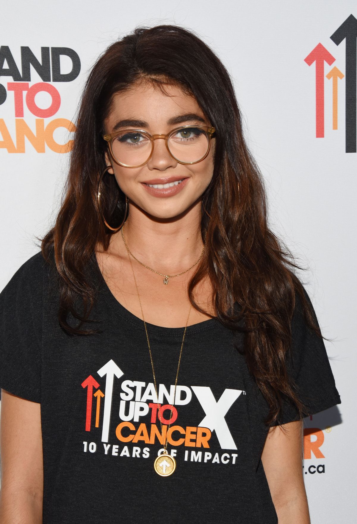 SARAH HYLAND at Stand Up to Cancer Live in Los Angeles 09/07/2018 ...