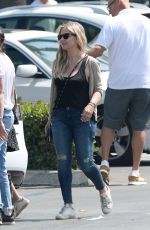 SARAH MICHELLE GELLAR Out in Los Angeles 09/03/2018