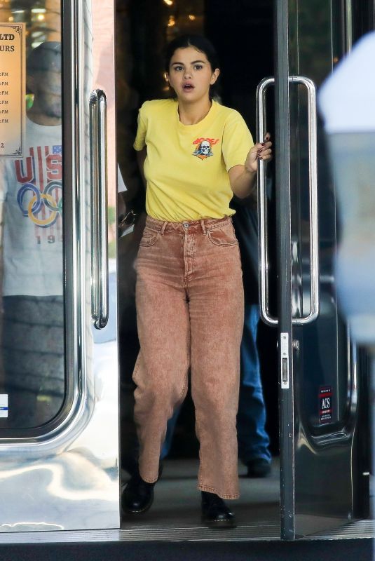 SELENA GOMEZ at Al Fresco Breakfast in Beverly Jills 09/21/2018