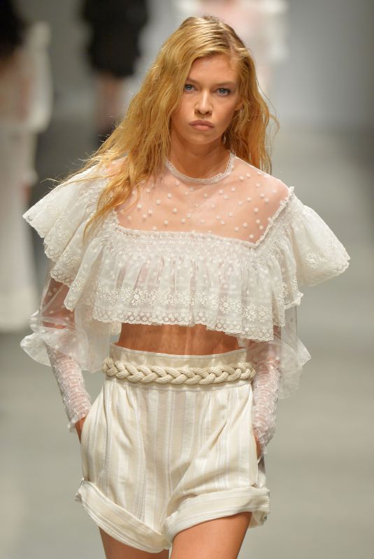 STELLA MAXWELL at Philosophy Di Lorenzo Serafini Runway Show in Milan 09/22/2018