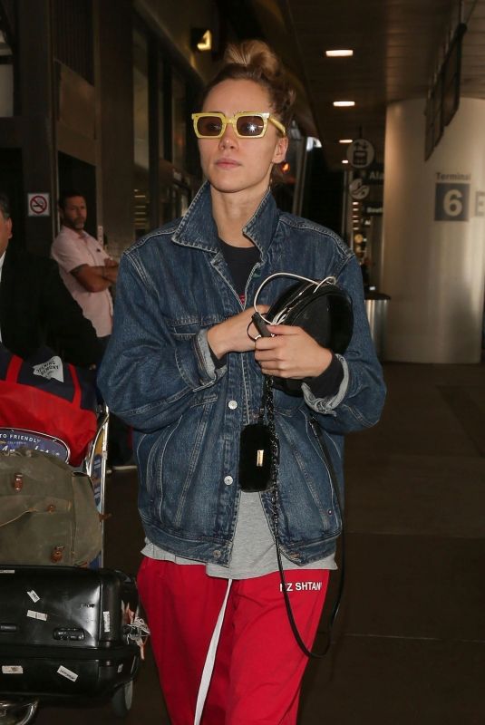 SUKI WATERHOUSE at Los Angeles International Airport 09/12/2018