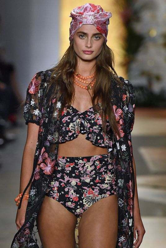 TAYLOR HILL at Anna Sui Runway Show at New York Fashion Week 09/10/2018