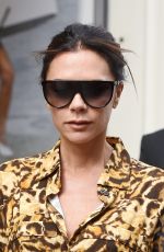 VICTORIA BECKHAM Leaves her Store in London 09/18/2018