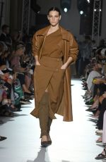 VITTORIA CERETTI at Max Mara Runway Show at MFW in Milan 09/20/2018