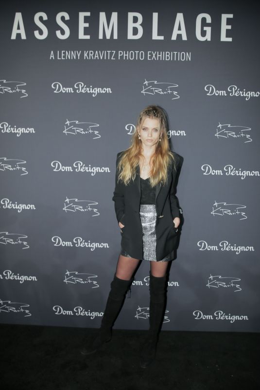ABBEY LEE KERSHAW Assemblage Lenny Kravitz Exhibition in New York 09/28/2018