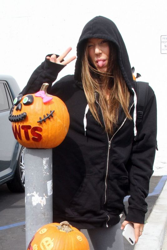 ALEXIS REN Arrives at DWTS Studio in Los Angeles 10/06/2018
