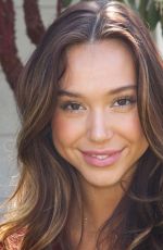 ALEXIS REN at Home & Family in Universal City 10/12/2018