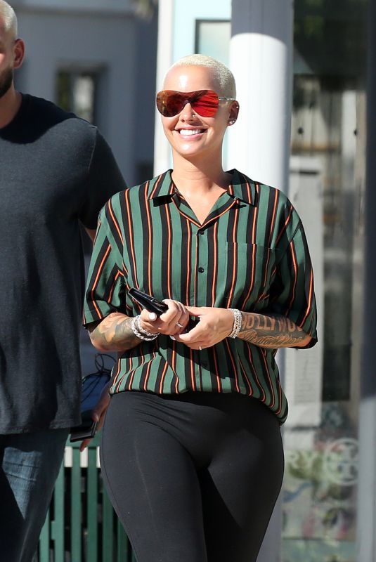 AMBER ROSE Out in Miami 10/29/2018