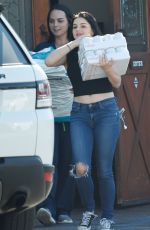 ARIEL WINTER Shopping for Pet Supplies in Hollywood 10/24/2018