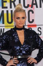 ASHLEE SIMPSON at American Music Awards in Los Angeles 10/09/2018