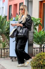 ASHLEE SIMPSON Leaves Nine Zero One Salon in Los Angeles 10/06/2018