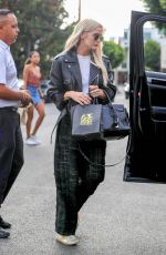 ASHLEE SIMPSON Leaves Nine Zero One Salon in Los Angeles 10/06/2018