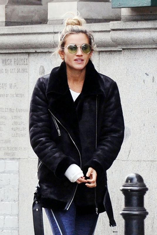 ASHLEY ROBERTS Out for Lunch in London 10/02/2018