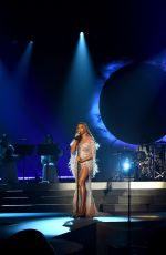 BEYONCE Performs at City of Hope Gala in Los Angeles 10/11/2018