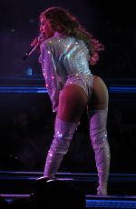 BEYONCE Performs at On the Run II Tour in Vancouver 10/02/2018