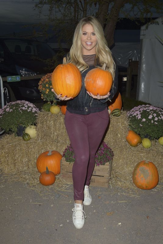 BIANCA GASCOIGNE at Shocktober Fest VIP Press Night in Crawley 10/05/2018