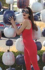 BLANCA BLANCO Shopping at Vintage Grocers in Malibu 10/18/2018