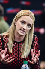 BRIANNE HOWEY at The Passage Panel at New York Comic-con 10/06/2018