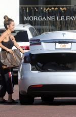BROOKE BURKE Shopping at Malibu Country Mart 10/08/2018