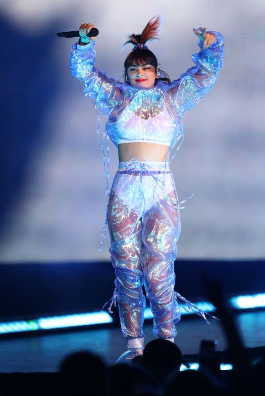 CHARLI XCX Performs on Taylor Swift Reputation Tour in Perth 10/19/2018