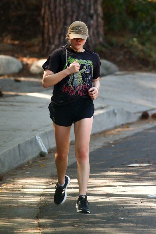 CHLOE KORETZ Out Jogging in Los Angeles 10/22/2018