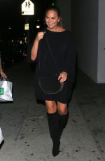 CHRISSY TEIGEN Leaves Jon & Vinny