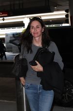 COURTENEY COX at Los Angeles International Airport 10/15/2018
