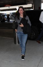 COURTENEY COX at Los Angeles International Airport 10/15/2018