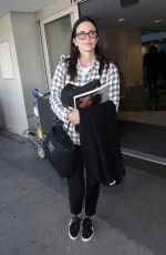 COURTENEY COX at Los Angeles International Airport 10/20/2018