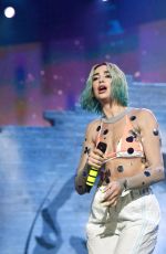 DUA LIPA Performs at 2018 American Music Awards 10/09/2018
