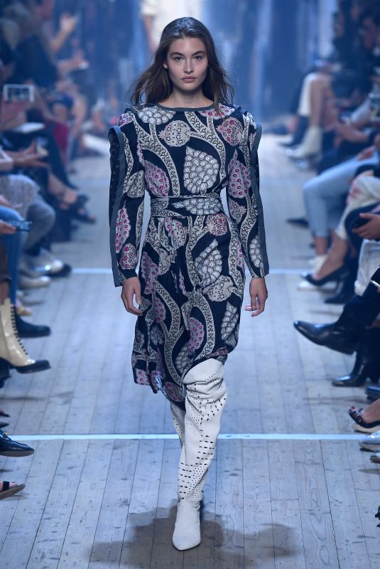 GRACE ELIZABETH at Isabel Marant Runway Show at Paris Fashion Week 09/27/2018