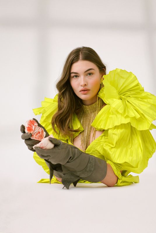GRACE ELIZABETH for CR Fashion Book, 2018