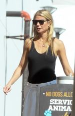 GWYNETH PALTROW Shopping at Erewhon Market in Los Angeles 10/21/2018