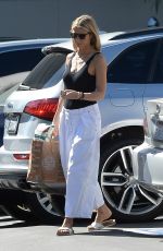 GWYNETH PALTROW Shopping at Erewhon Market in Los Angeles 10/21/2018