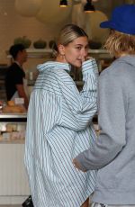 HAILEY BALDWIN and Justin Bieber Out for Breakfast in Los Angeles 10/04/2018