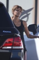 HALLE BERRY Leaves a Gym in Los Angeles 10/08/2081