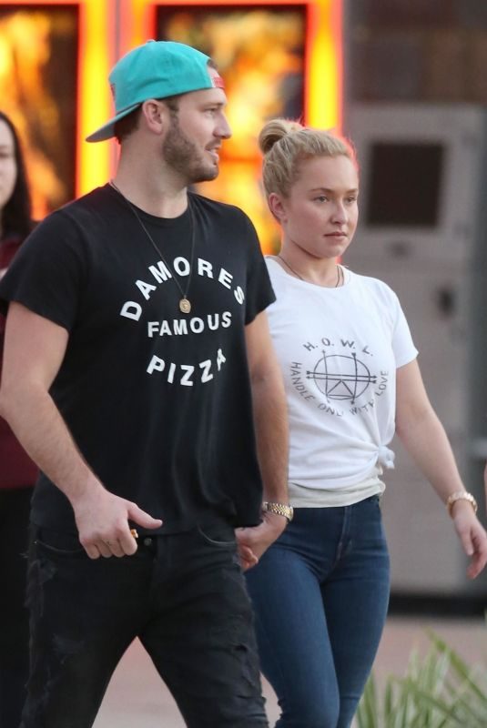 HAYDEN PANETTIERE and Brian Hickerson Out in St. Augustine 10/21/2018