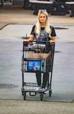 HOLLY MADISON Out Shopping in Maibu 10/26/2018