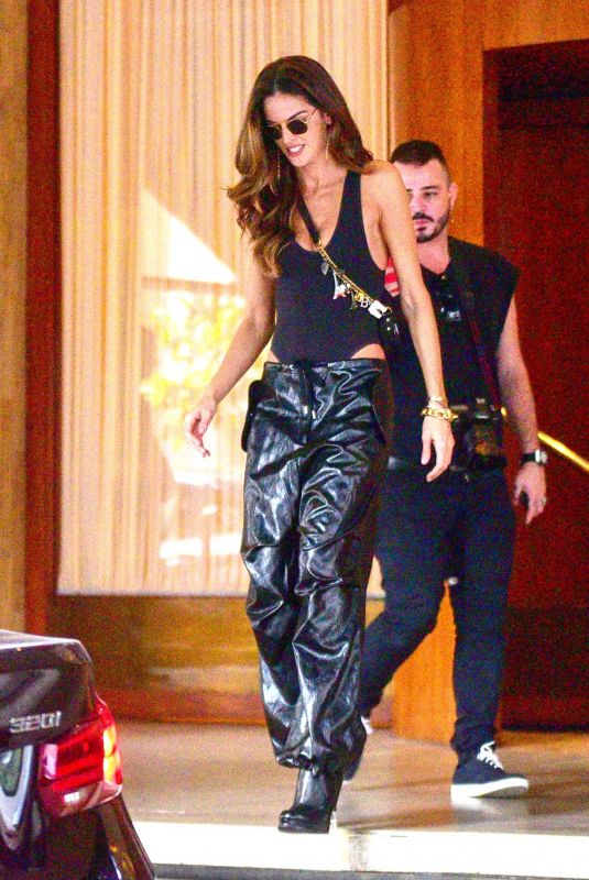 IZABEL GOULART Arrives in Sao Paulo 10/18/2018