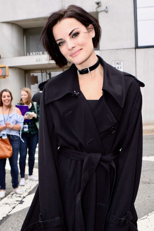 JAIMIE ALEXANDER Out at New York Comic-con 10/08/2018