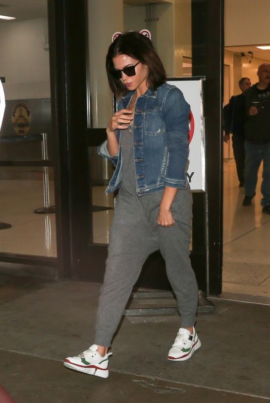 JENNA DEWAN Leaves LAX Airport in Los Angeles 10/26/2018