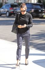 JENNIFER GARNER Arrives at a Church in Brentwood 09/30/2018