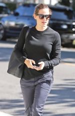 JENNIFER GARNER Arrives at a Church in Brentwood 09/30/2018