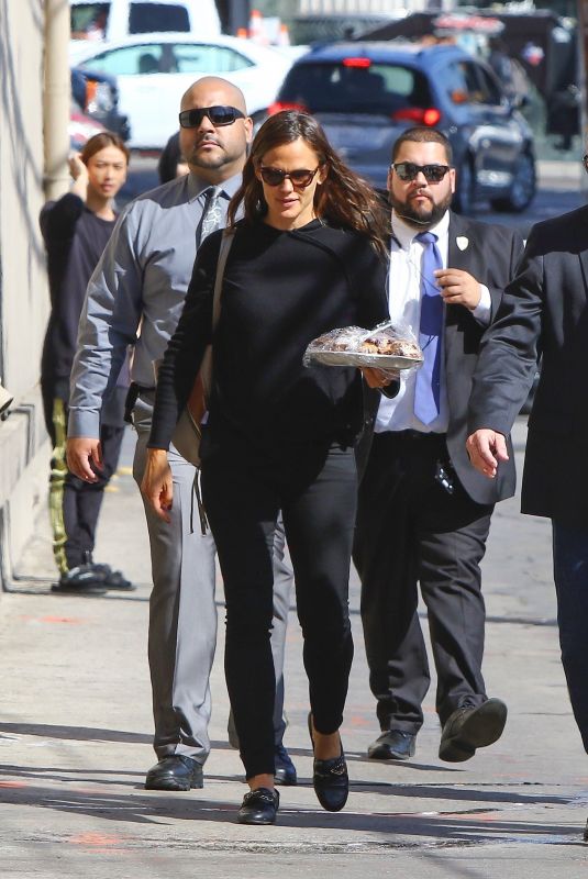 JENNIFER GARNER Arrives at Jimmy Kimmel Live! in Hollywood 10/09/2018