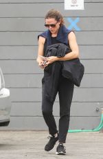 JENNIFER GARNER Leaves a Gym in Los Angeles 10/23/2018