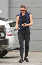 JENNIFER GARNER Leaves a Gym in Los Angeles 10/23/2018